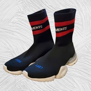 Mens Vetements X Reebok SS Crew size us 7.5